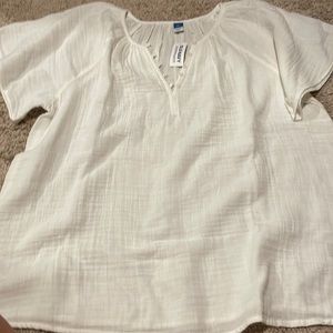 NWT, Old navy Womens size L tall. Blouse shirt.